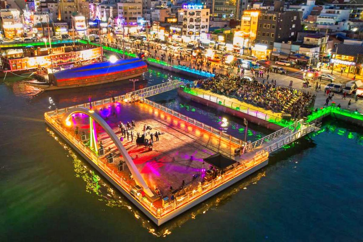 “서울 한강 부럽지 않다”… 통영 항구 도시 야간 명소