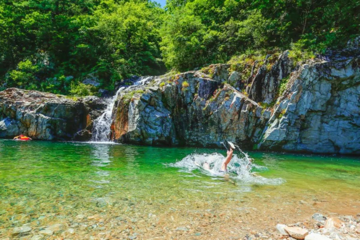 수도권에서 즐기는 여름 끝자락 피서, 명지폭포부터 트레킹까지 명지계곡 총정리